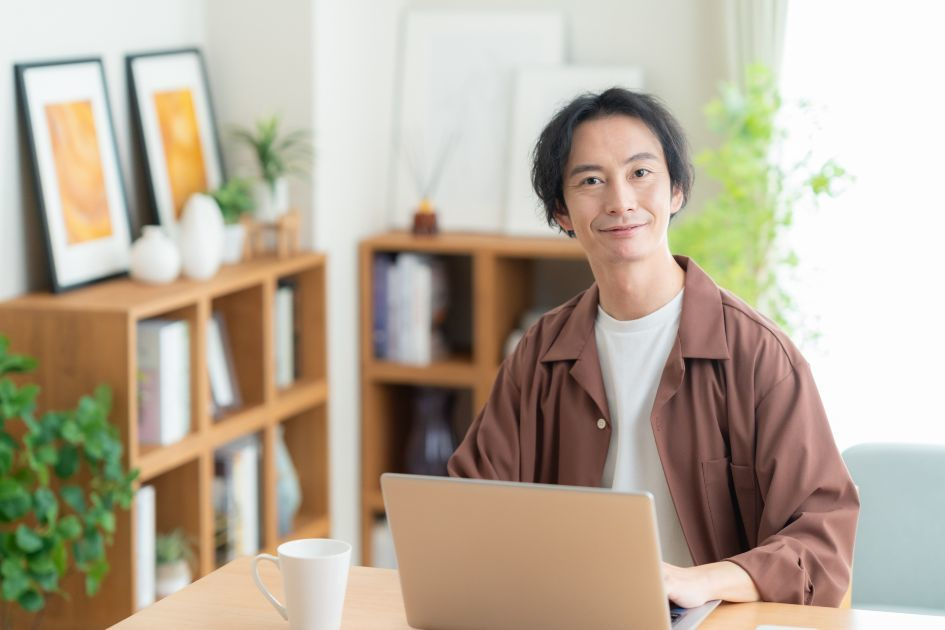 株式会社クリーク・アンド・リバー社