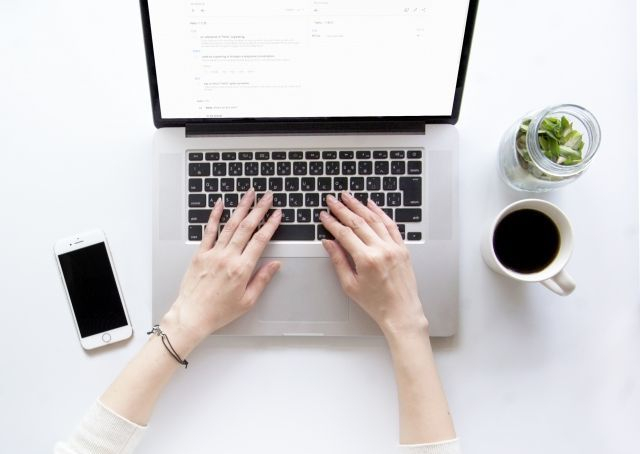 【週3日リモート/英語】海外製品パッケージ導入ブリッジエンジニア