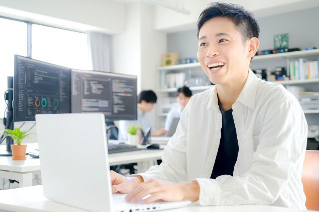 【関西/一部リモ可】製造メーカーにて社内SE・ヘルプデスク担当！（派遣）