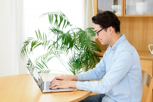 株式会社クリーク・アンド・リバー社