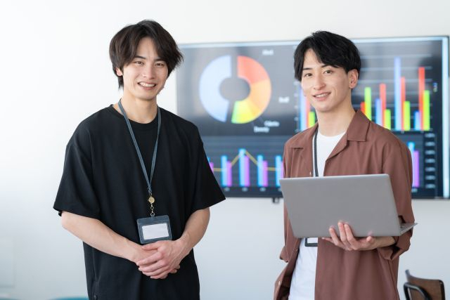 【週3日〜相談可能】AIマーケティング×FX業界／経営層と直接動かすPdM