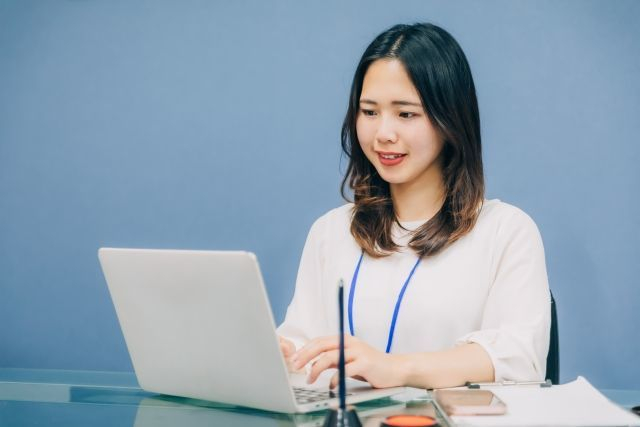 株式会社クリーク・アンド・リバー社