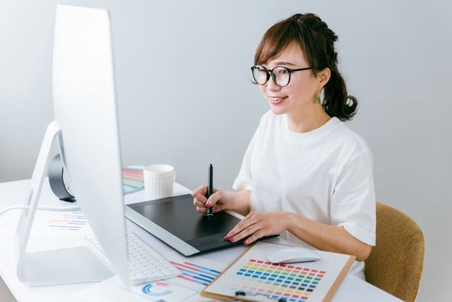 【週2リモ可】大手IT企業の音楽事業領域にてグラフィックデザイナーを募集（派遣）