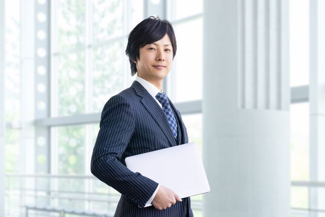 株式会社クリーク・アンド・リバー社