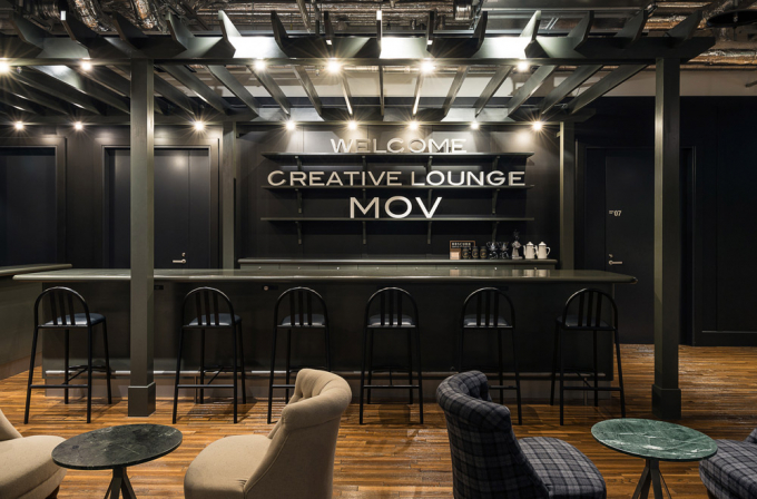 Creative Lounge MOV（クリエイティブラウンジ・モヴ）